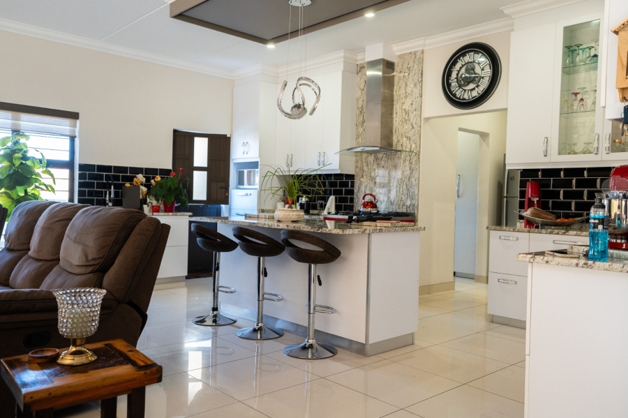 3 Bedroom Property for Sale in Wilkoppies North West